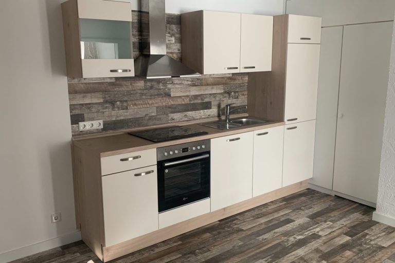 Küchenaufbau Neue Küche aufgebaut